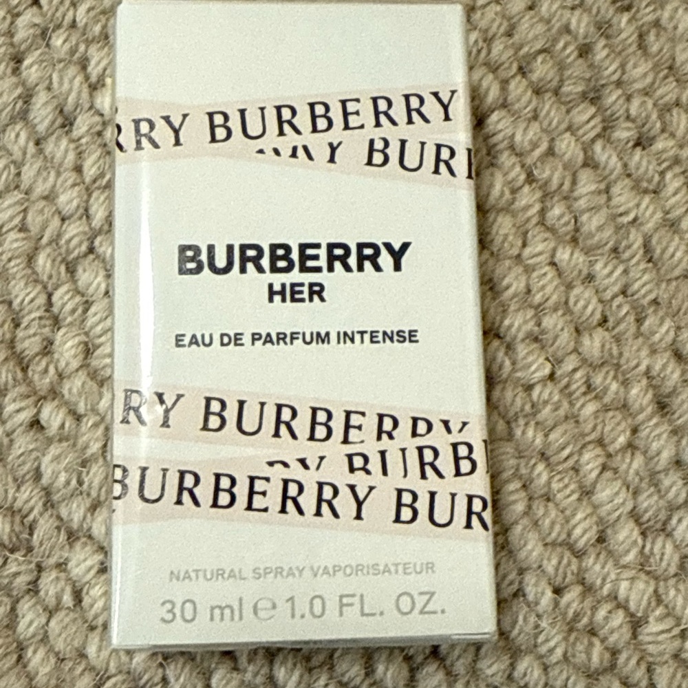 Burberry Her Eau de Parfum Intense in White Box